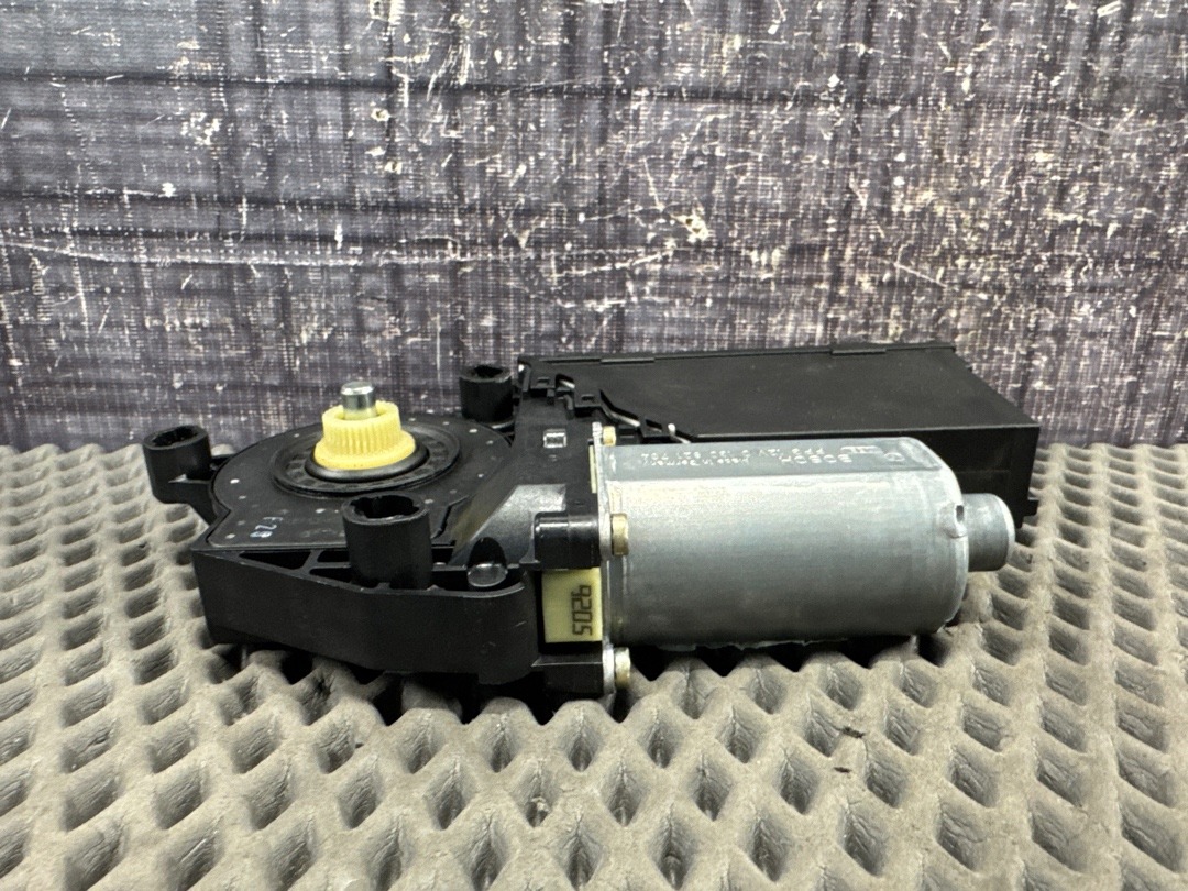 Мотор стеклоподъемника, 3000 рублей, Красноярск