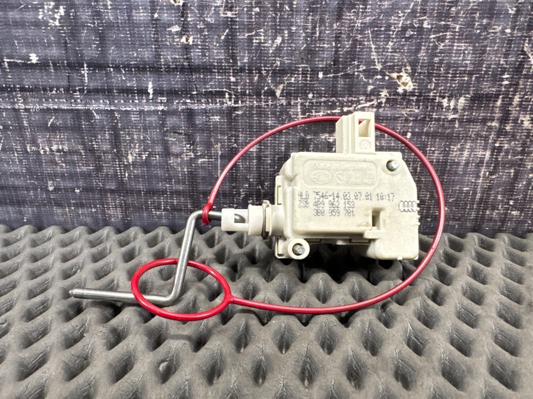 Замок лючка бензобака, 700 рублей, Красноярск