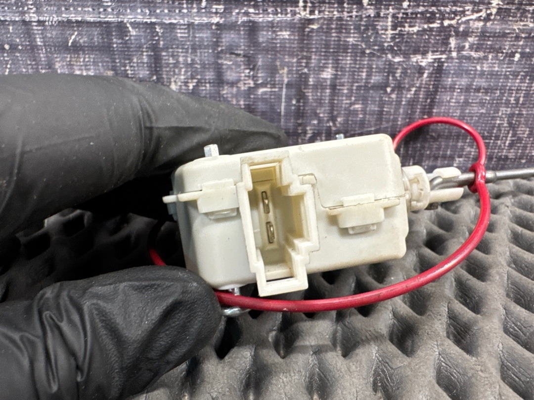 Замок лючка бензобака, 700 рублей, Красноярск