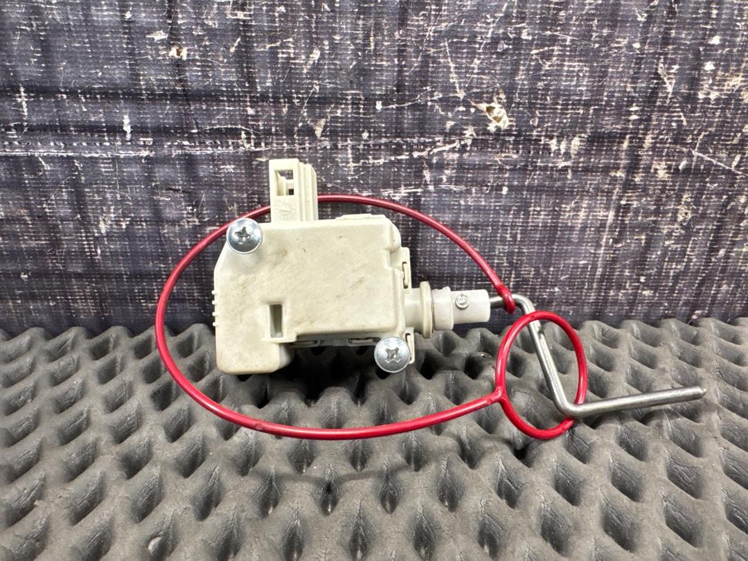 Замок лючка бензобака, 700 рублей, Красноярск