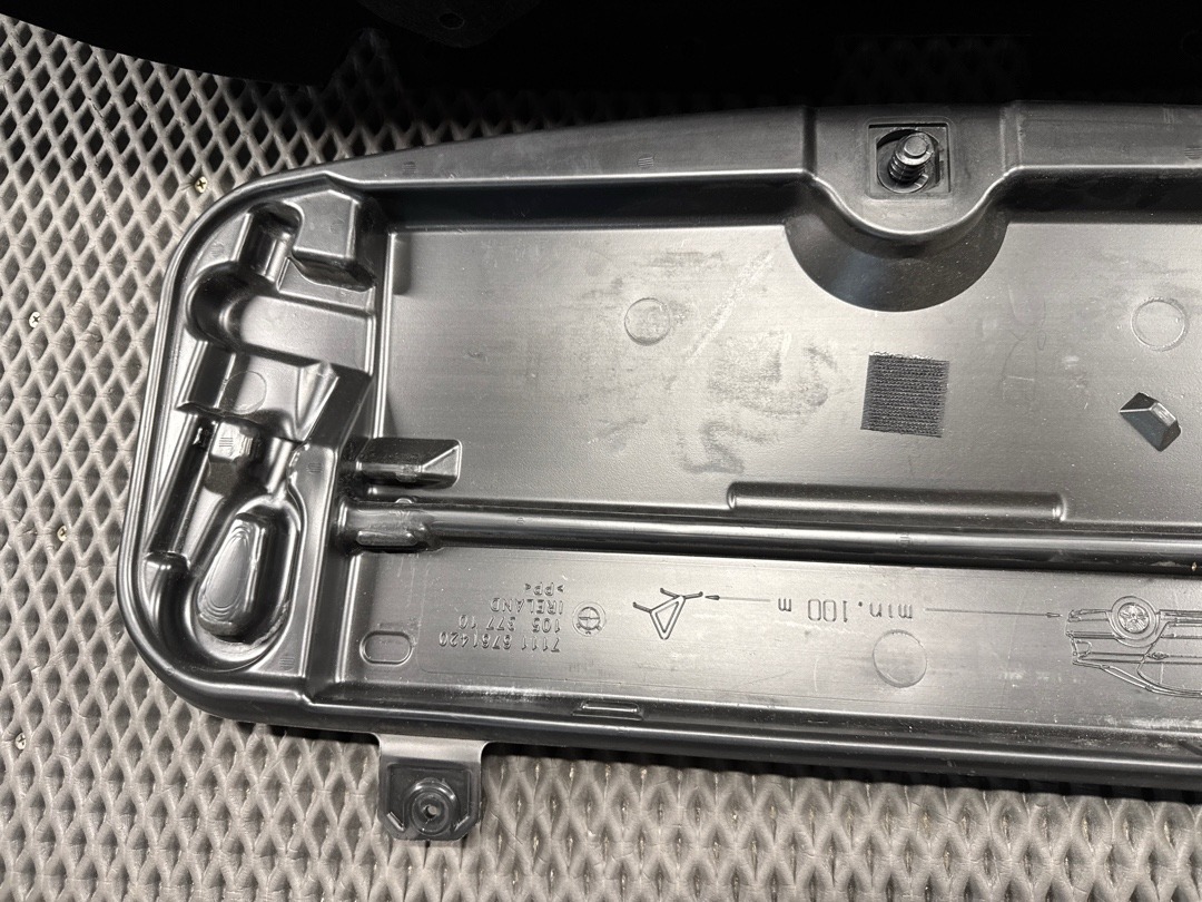 Обшивка крышки багажника, 900 рублей, Красноярск