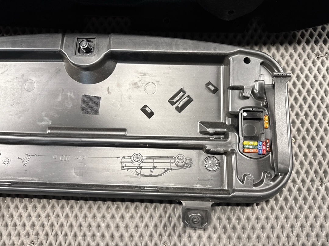 Обшивка крышки багажника, 900 рублей, Красноярск