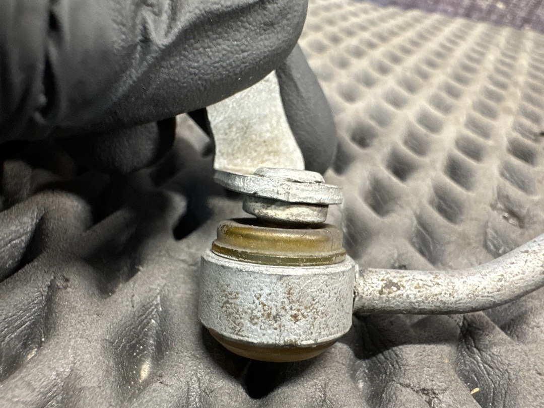 Датчик уровня подвески, 2000 рублей, Красноярск