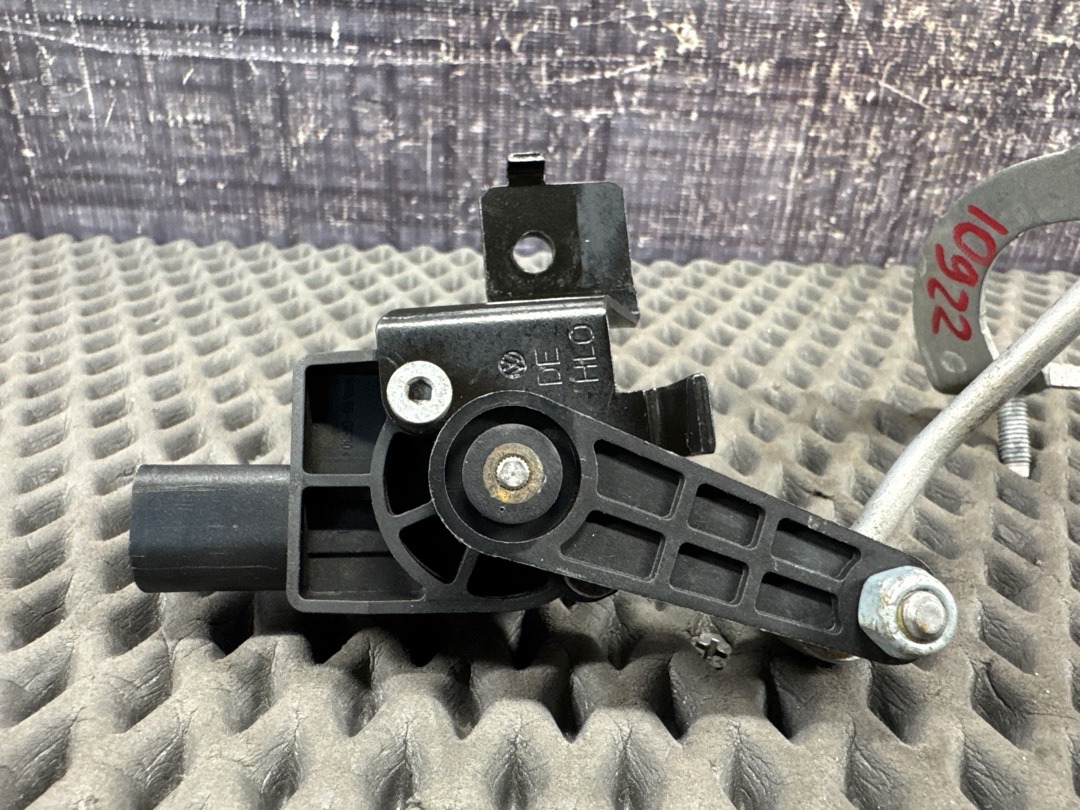 Датчик уровня подвески, 2000 рублей, Красноярск