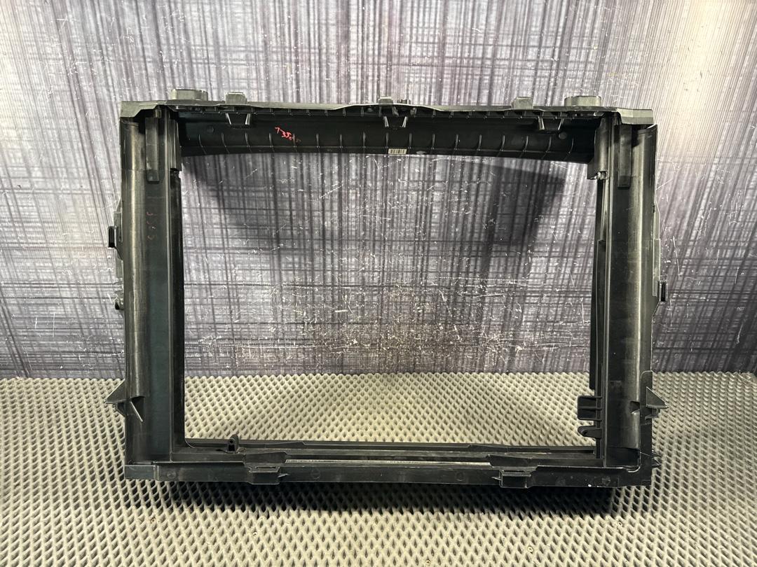 Рамка радиатора, 2400 рублей, Красноярск