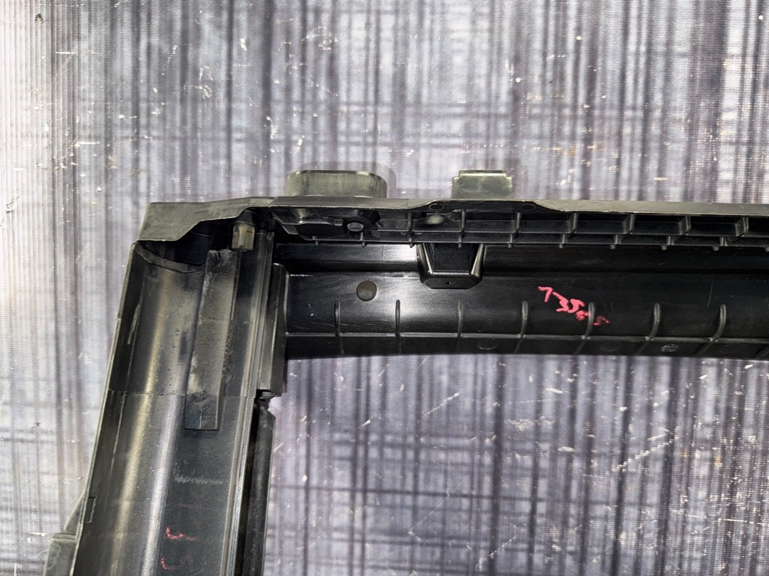 Рамка радиатора, 2400 рублей, Красноярск