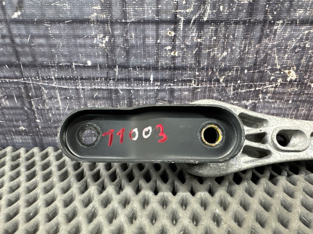 Опора двигателя, 800 рублей, Красноярск