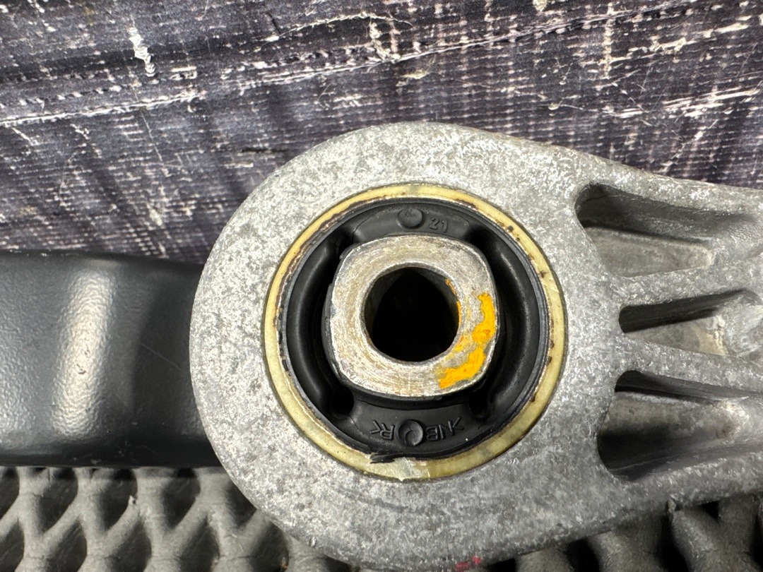 Опора двигателя, 800 рублей, Красноярск