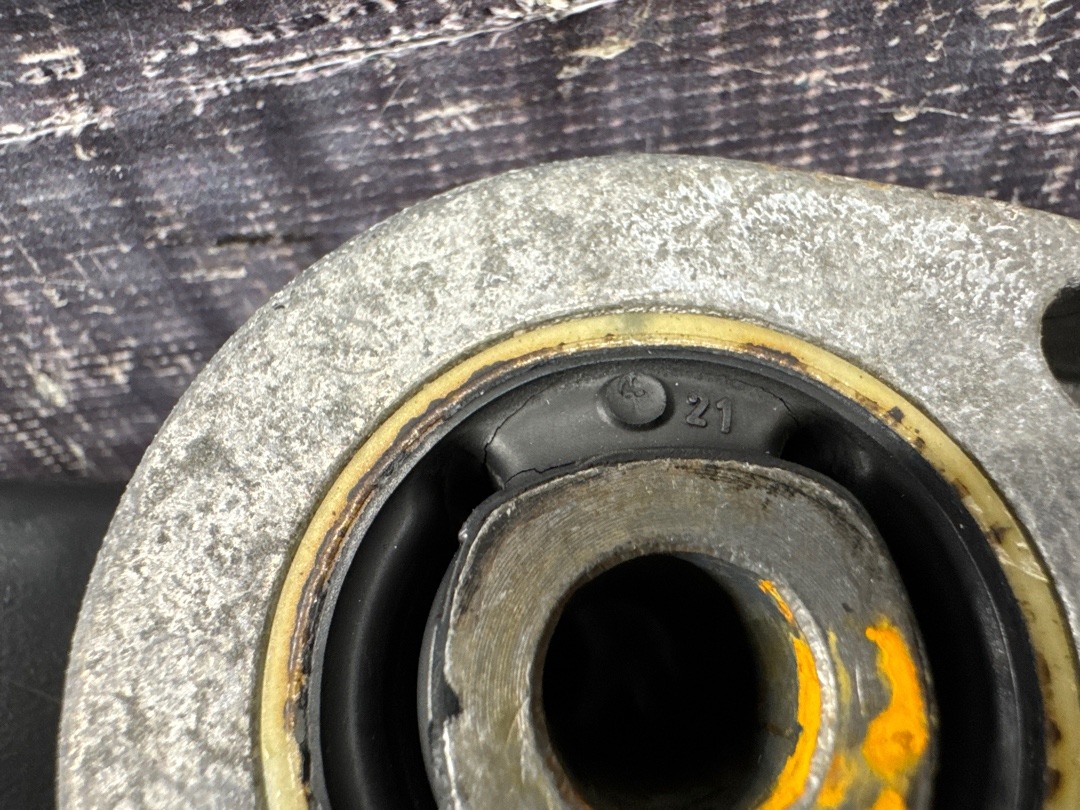 Опора двигателя, 800 рублей, Красноярск