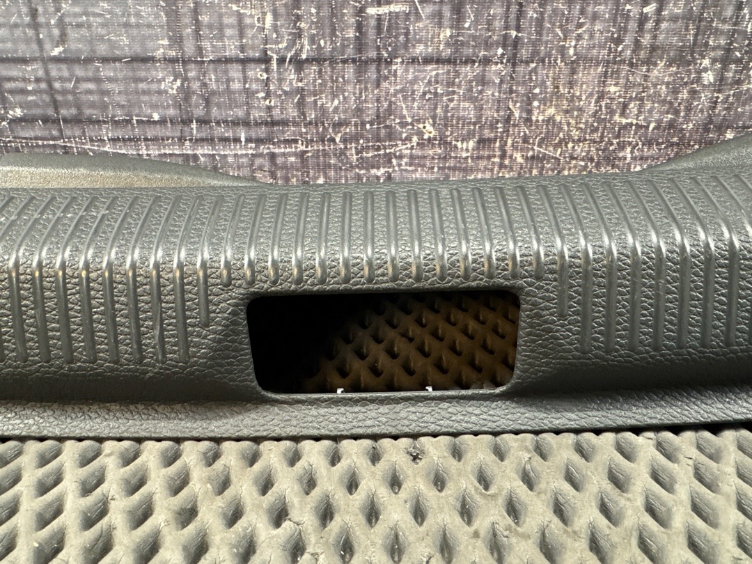 Пластик багажника, 1980 рублей, Красноярск