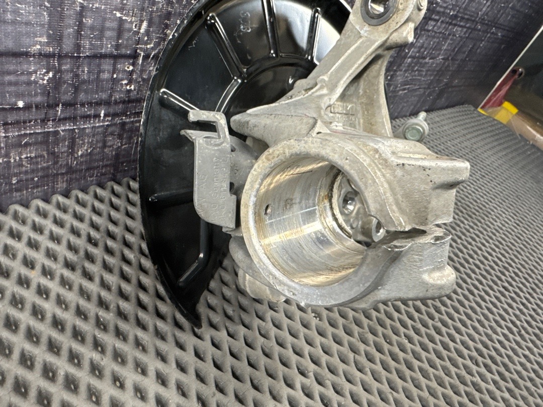 Поворотный кулак, 2573 рублей, Красноярск