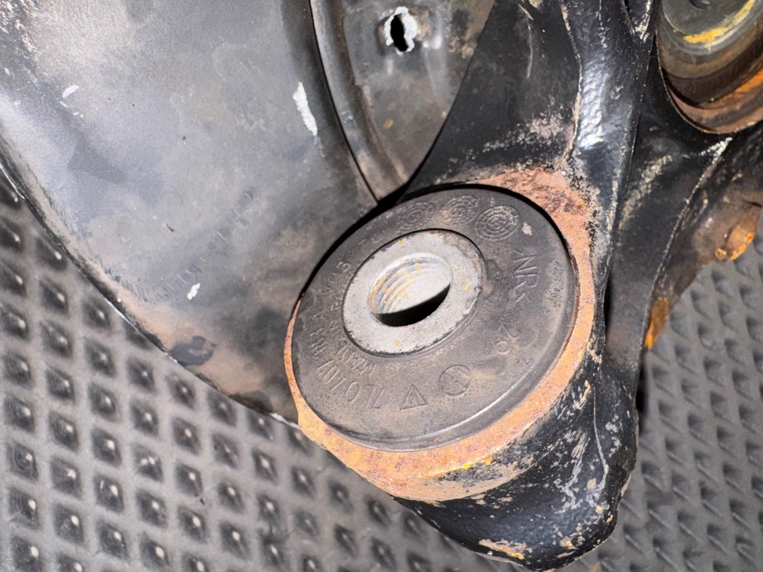 Поворотный кулак, 3859 рублей, Красноярск