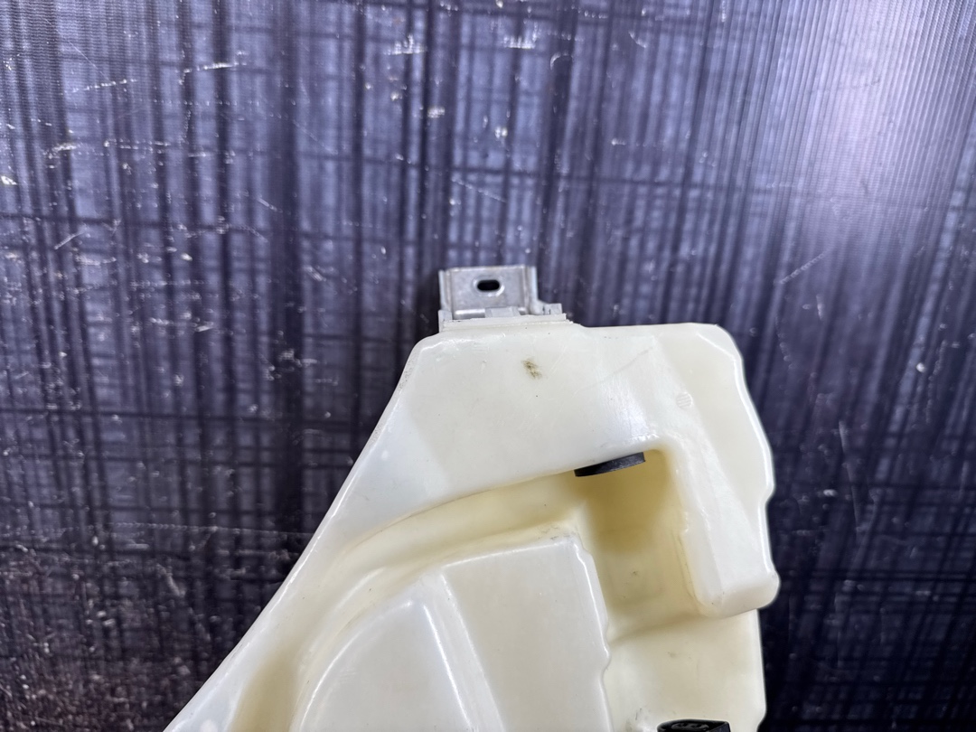 Бачок омывателя, 2145 рублей, Красноярск