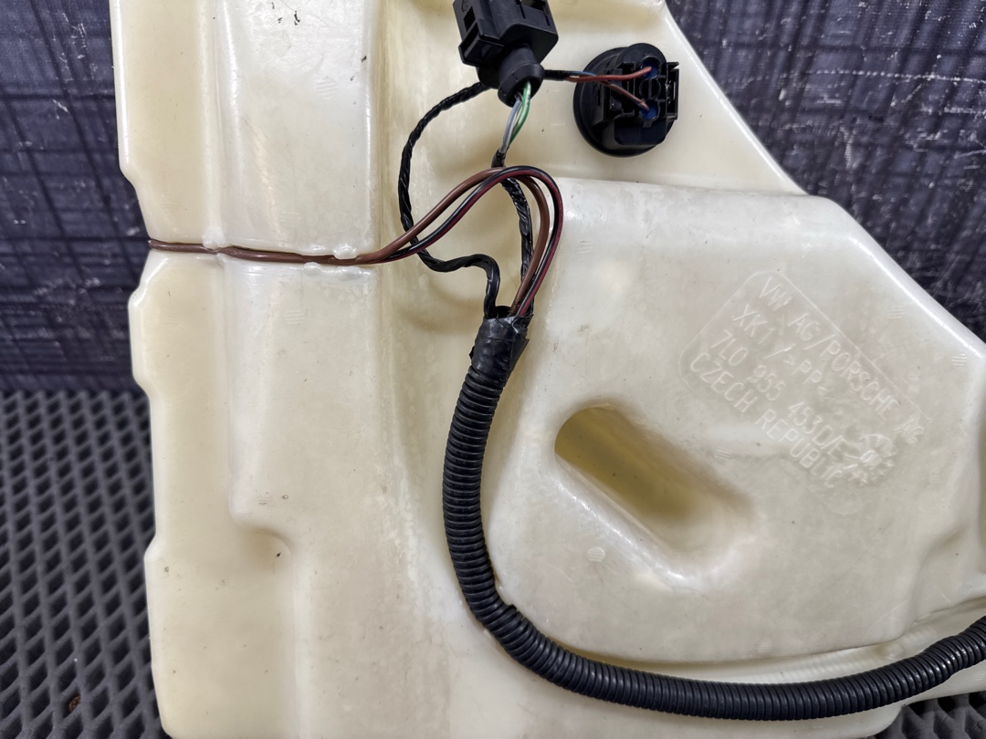 Бачок омывателя, 2145 рублей, Красноярск