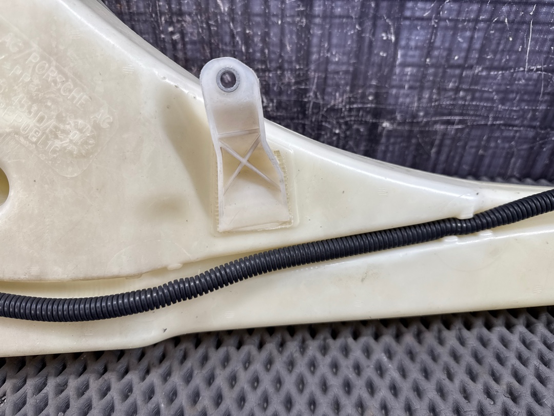 Бачок омывателя, 2145 рублей, Красноярск