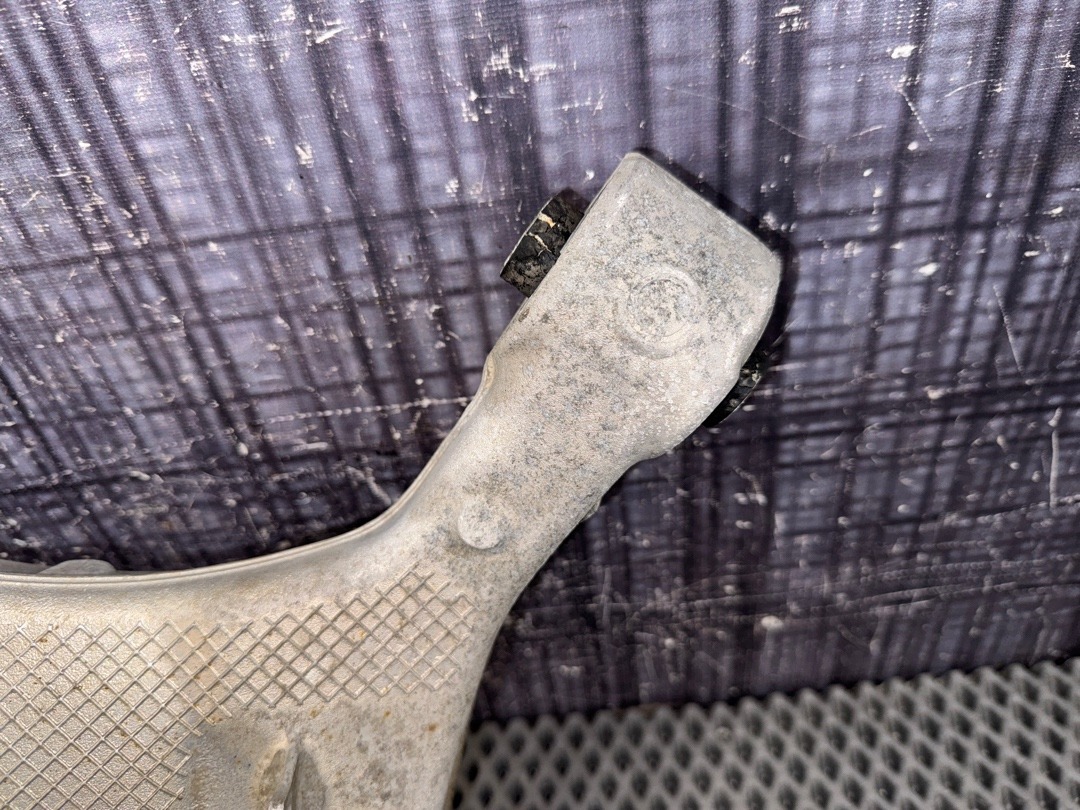 Рычаг подвески, 900 рублей, Красноярск