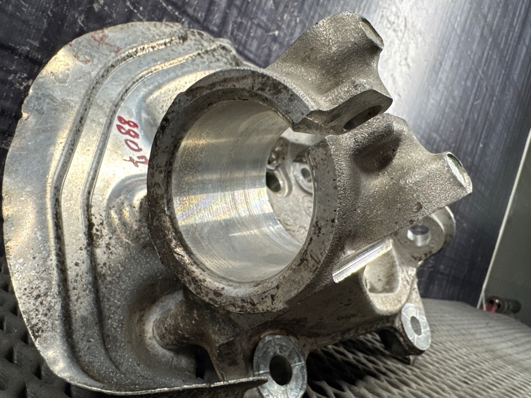 Поворотный кулак, 1500 рублей, Красноярск