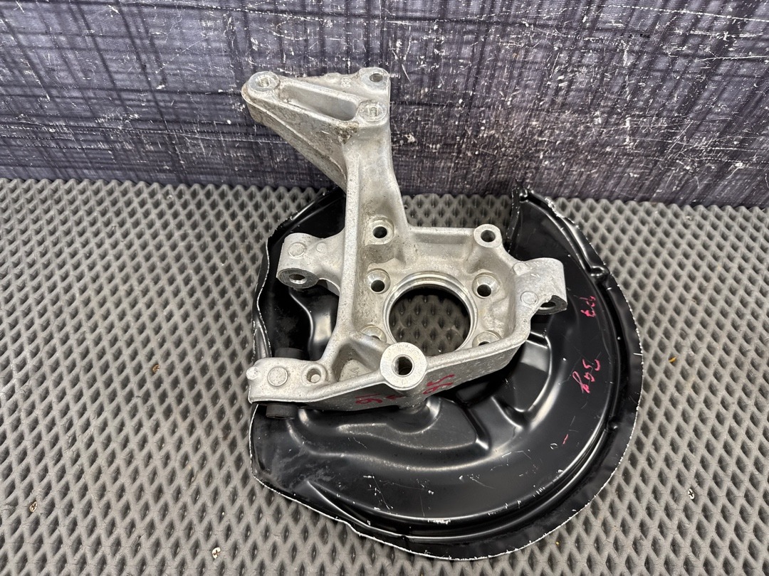 Поворотный кулак, 2573 рублей, Красноярск