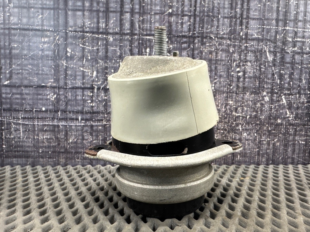 Подушка двигателя, 1287 рублей, Красноярск