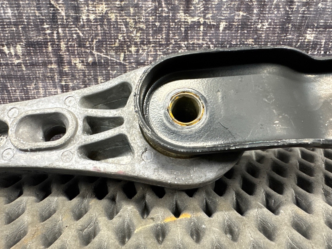 Опора двигателя, 686 рублей, Красноярск