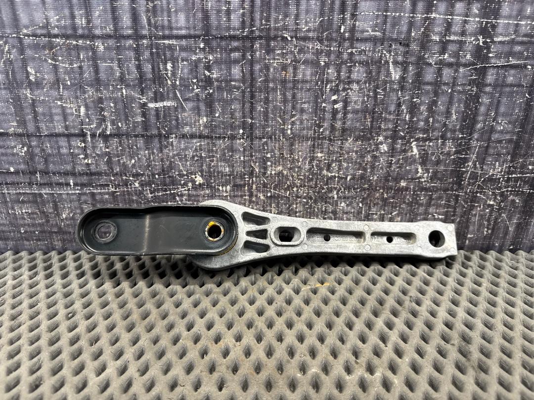 Опора двигателя, 686 рублей, Красноярск