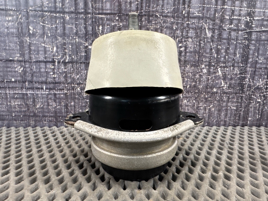 Подушка двигателя, 1287 рублей, Красноярск