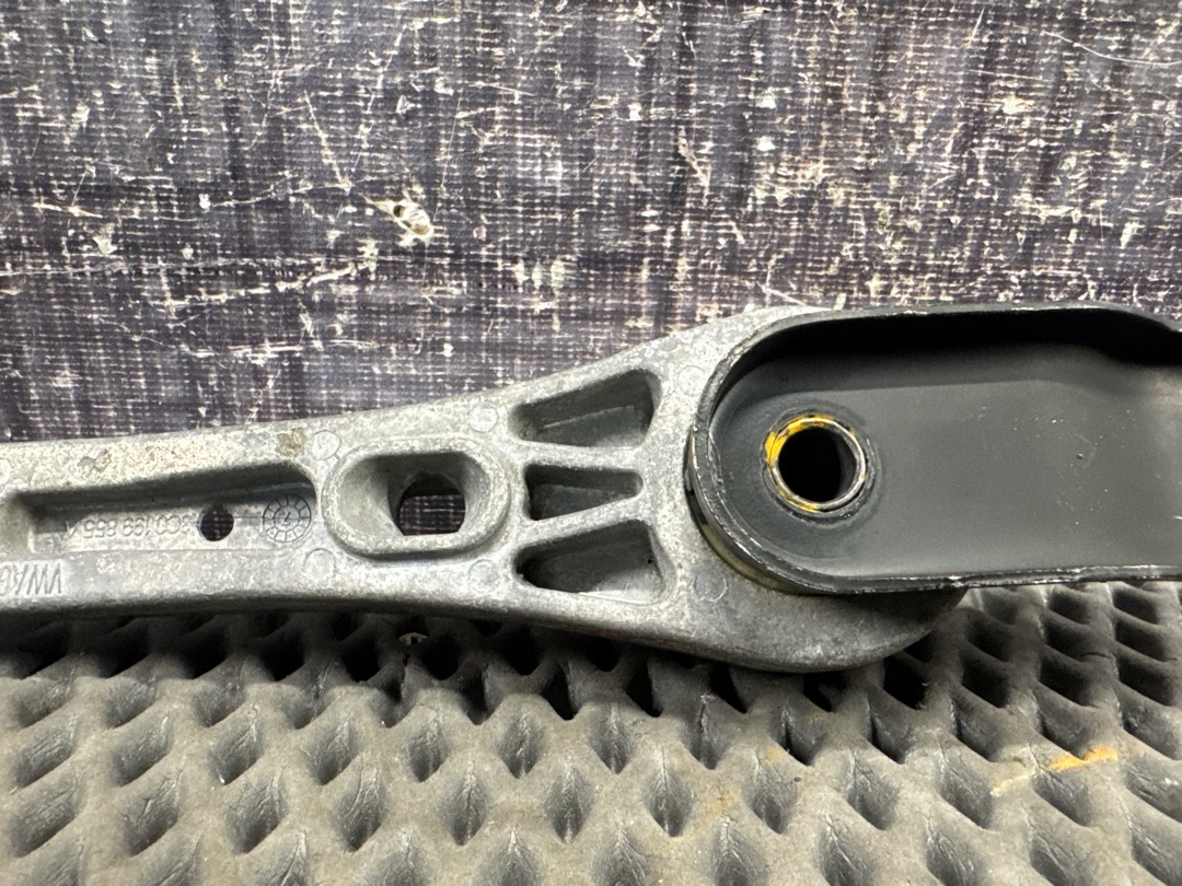 Опора двигателя, 800 рублей, Красноярск