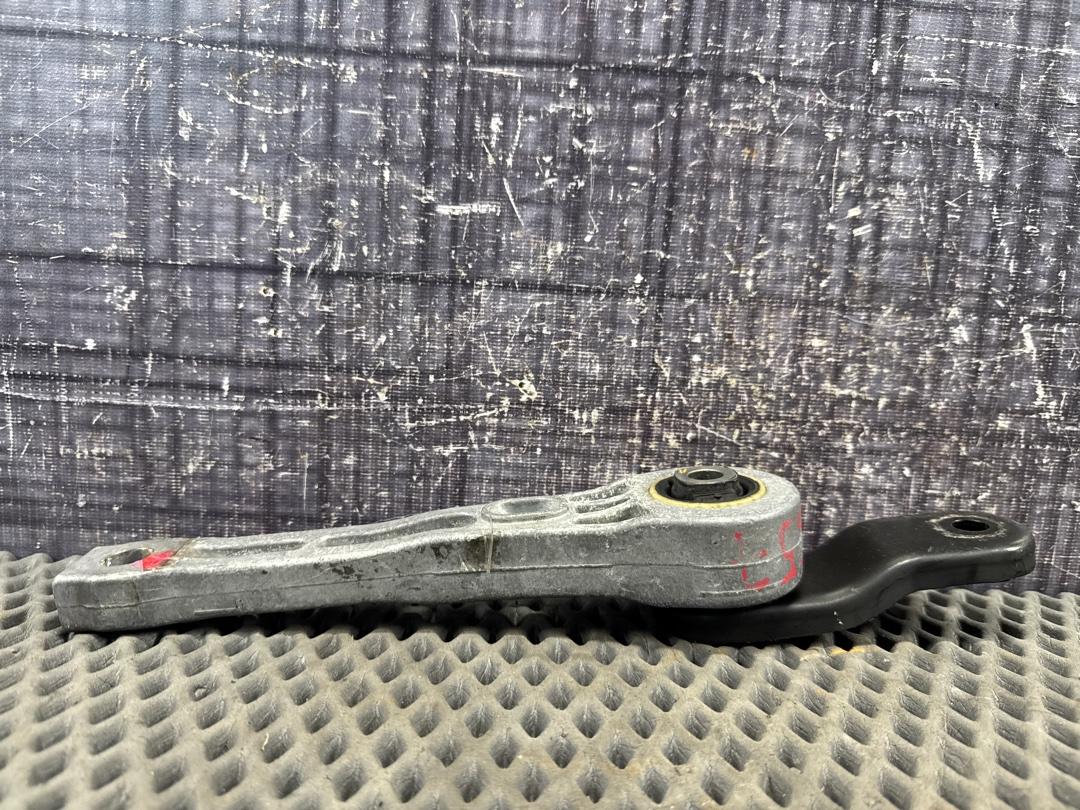 Опора двигателя, 800 рублей, Красноярск