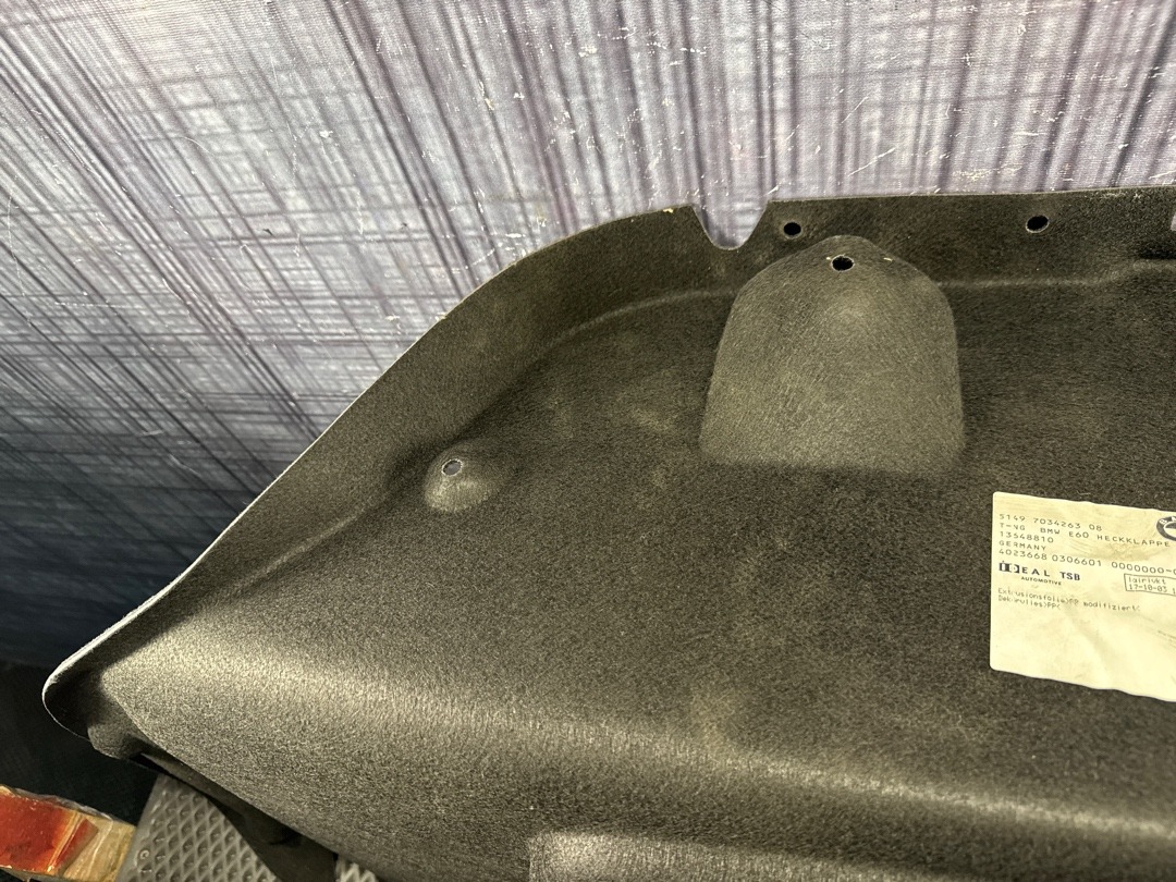 Обшивка крышки багажника, 900 рублей, Красноярск