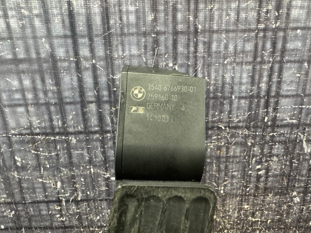 Педаль газа, 600 рублей, Красноярск