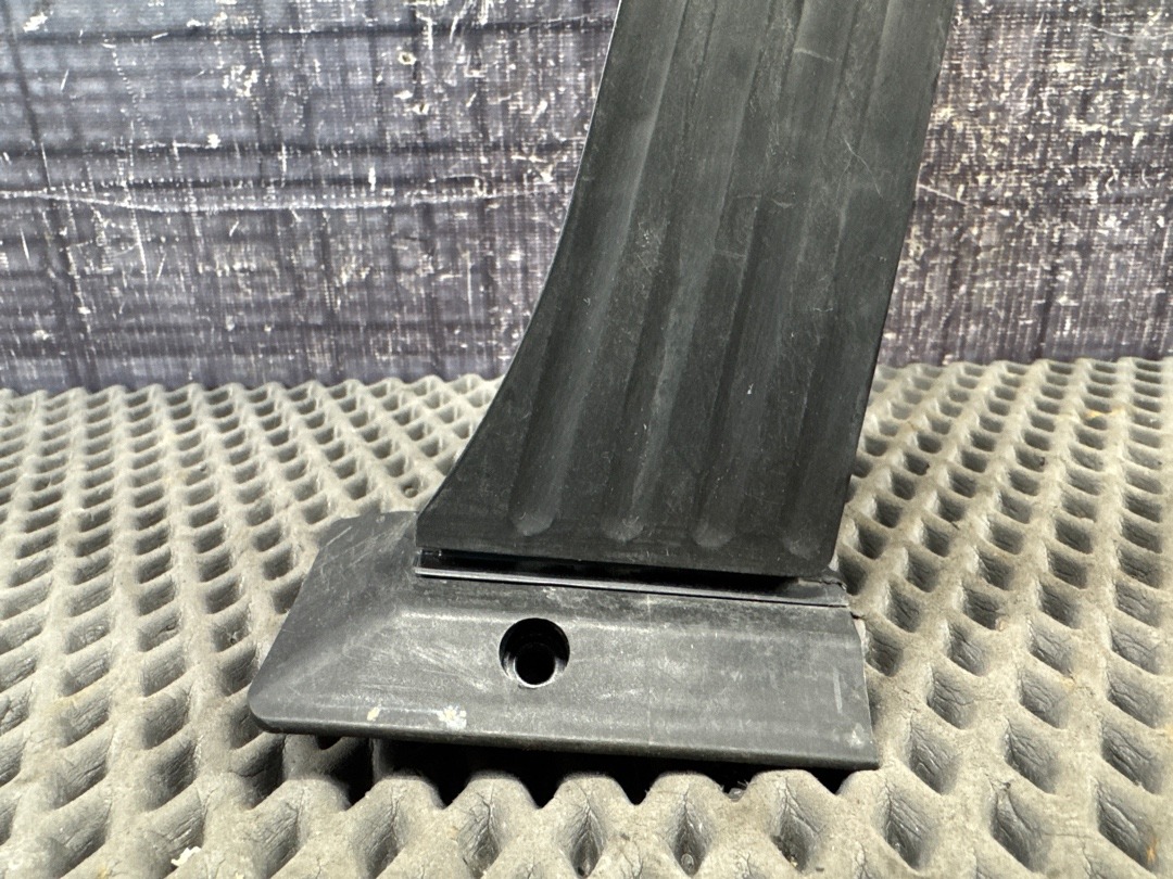 Педаль газа, 600 рублей, Красноярск