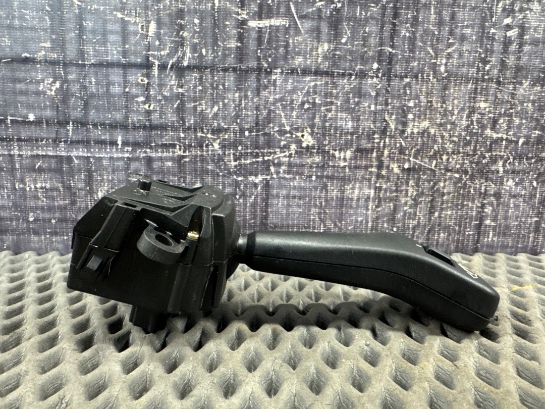 Подрулевой переключатель, 180 рублей, Красноярск