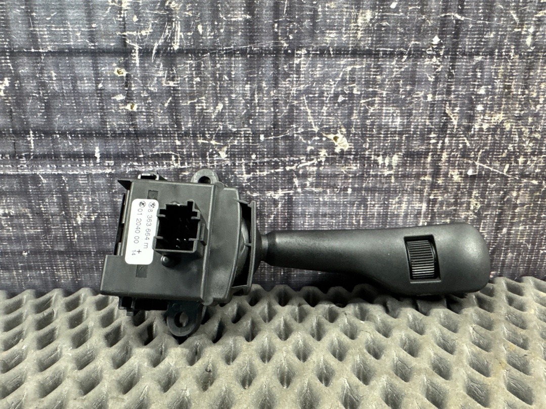 Подрулевой переключатель, 180 рублей, Красноярск