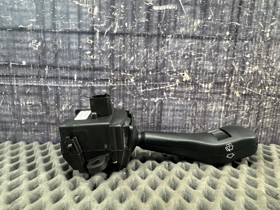 Подрулевой переключатель, 180 рублей, Красноярск