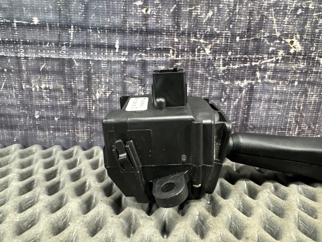 Подрулевой переключатель, 180 рублей, Красноярск