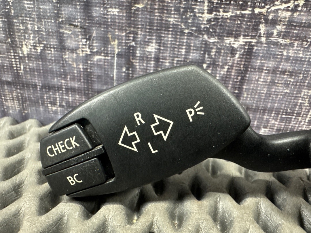 Подрулевой переключатель, 300 рублей, Красноярск