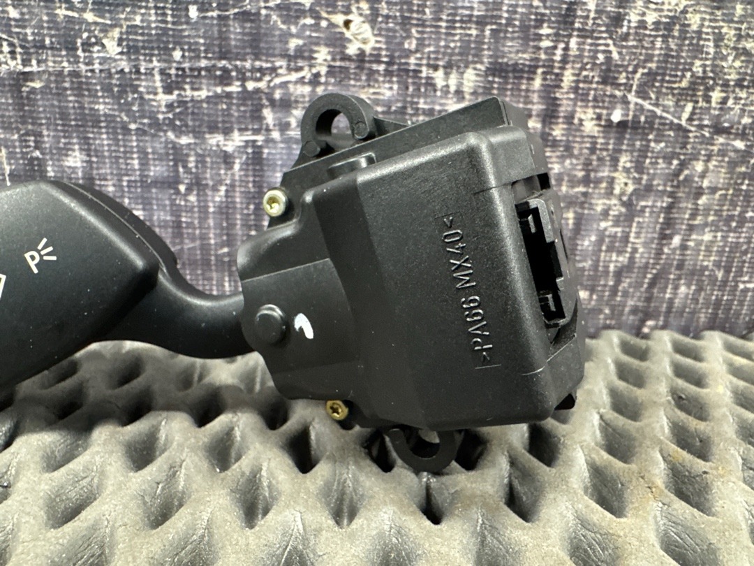 Подрулевой переключатель, 300 рублей, Красноярск