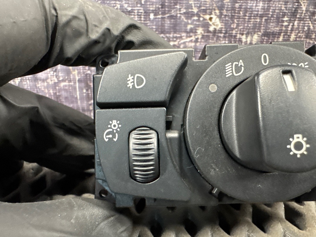 Переключатель света, 600 рублей, Красноярск