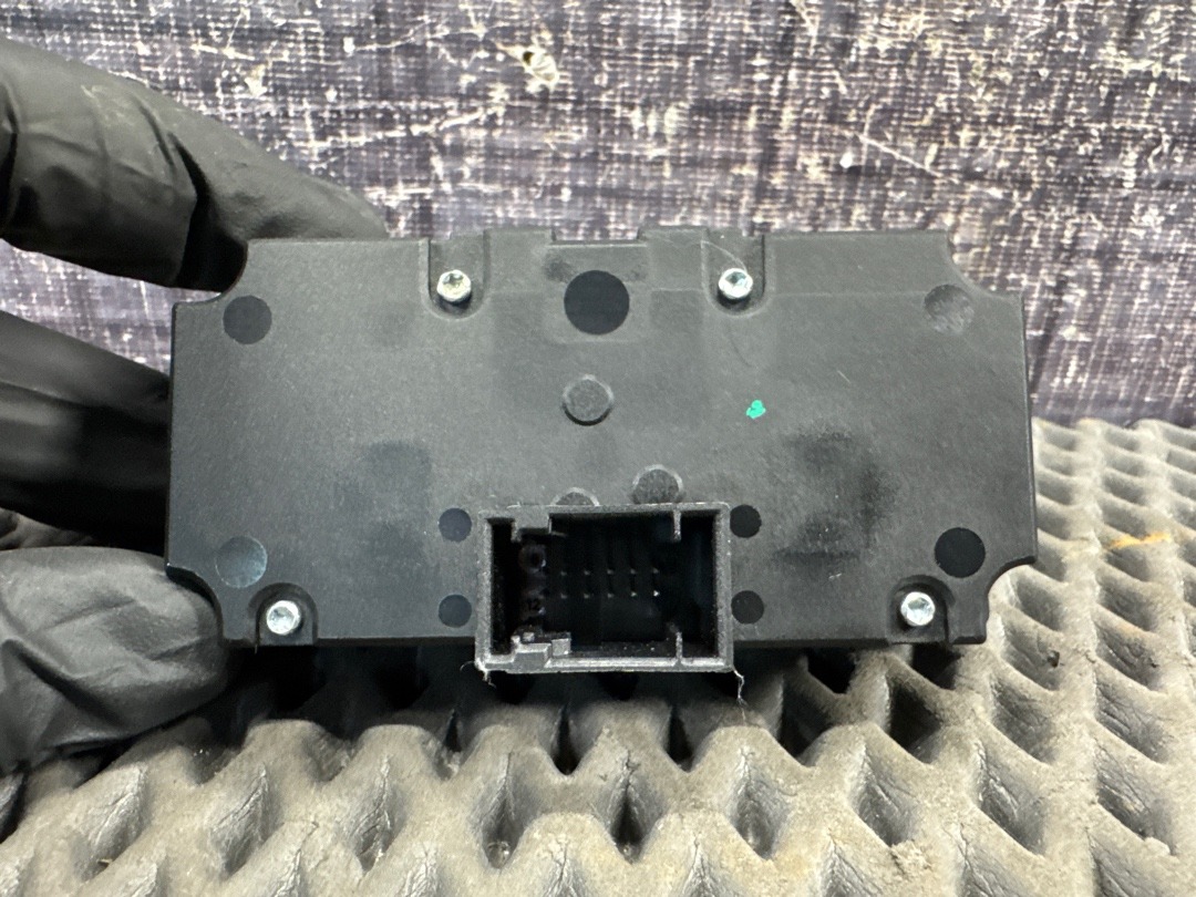 Переключатель света, 600 рублей, Красноярск