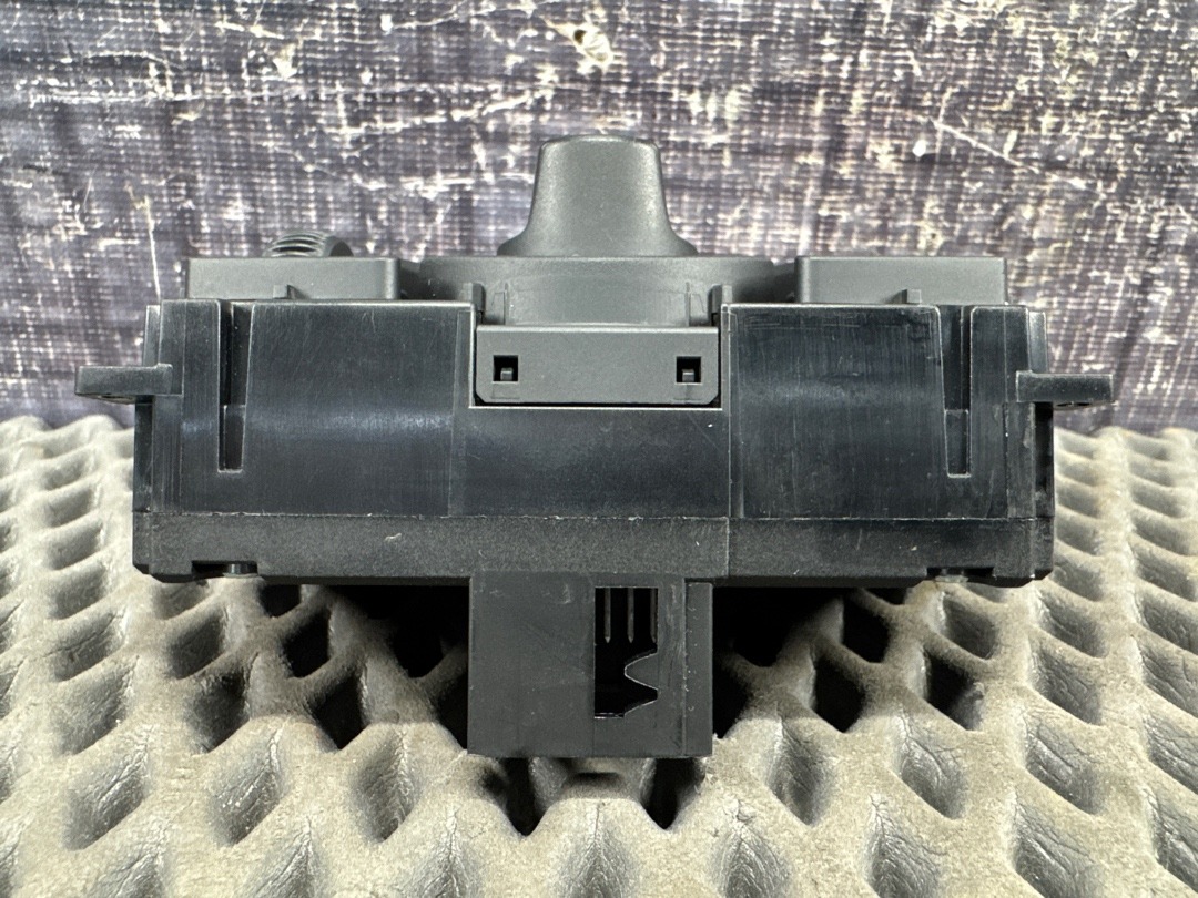 Переключатель света, 600 рублей, Красноярск