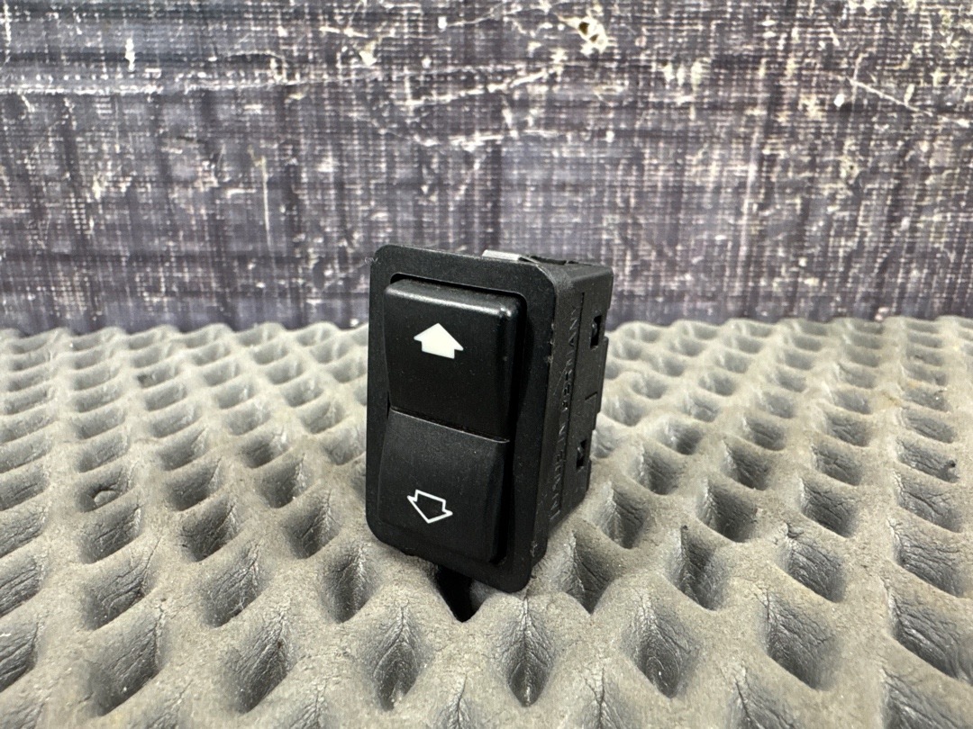 Кнопка стеклоподъемника, 210 рублей, Красноярск