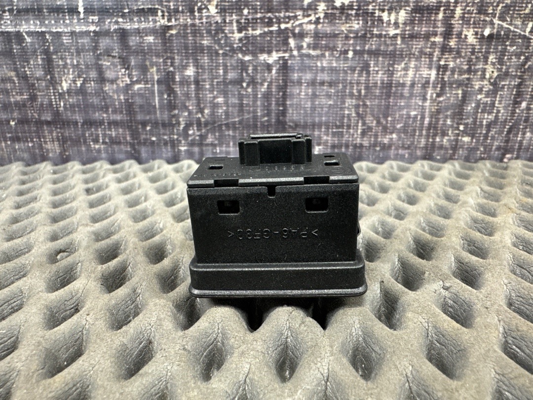 Кнопка стеклоподъемника, 210 рублей, Красноярск