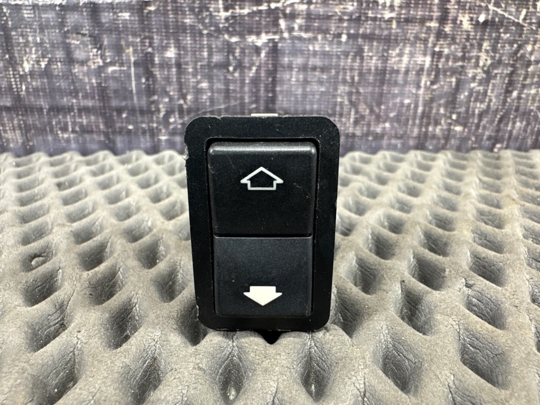 Кнопка стеклоподъемника, 210 рублей, Красноярск