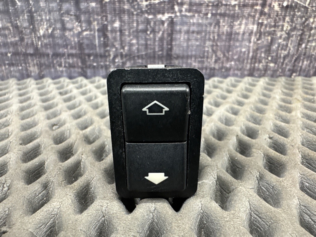 Кнопка стеклоподъемника, 210 рублей, Красноярск