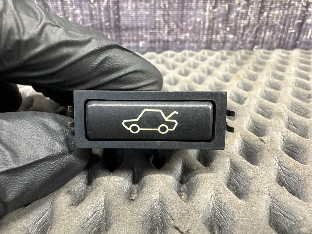 Кнопка открывания багажника, 276 рублей, Красноярск