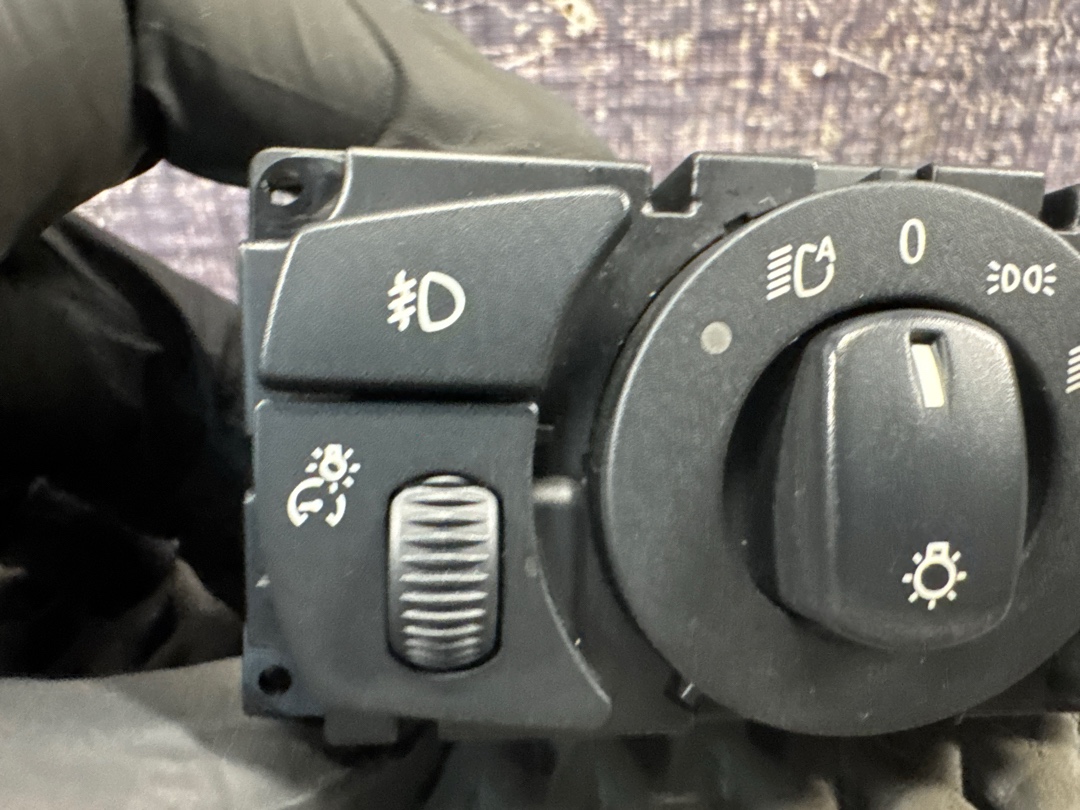 Переключатель света, 600 рублей, Красноярск