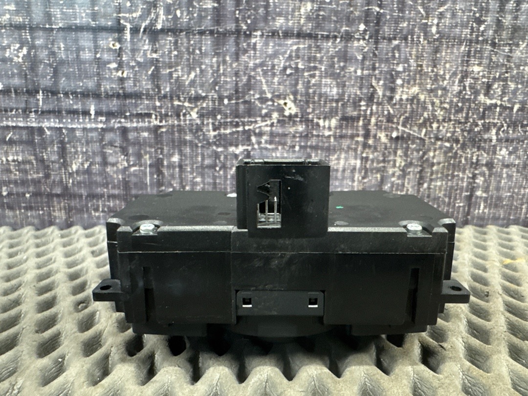 Переключатель света, 600 рублей, Красноярск