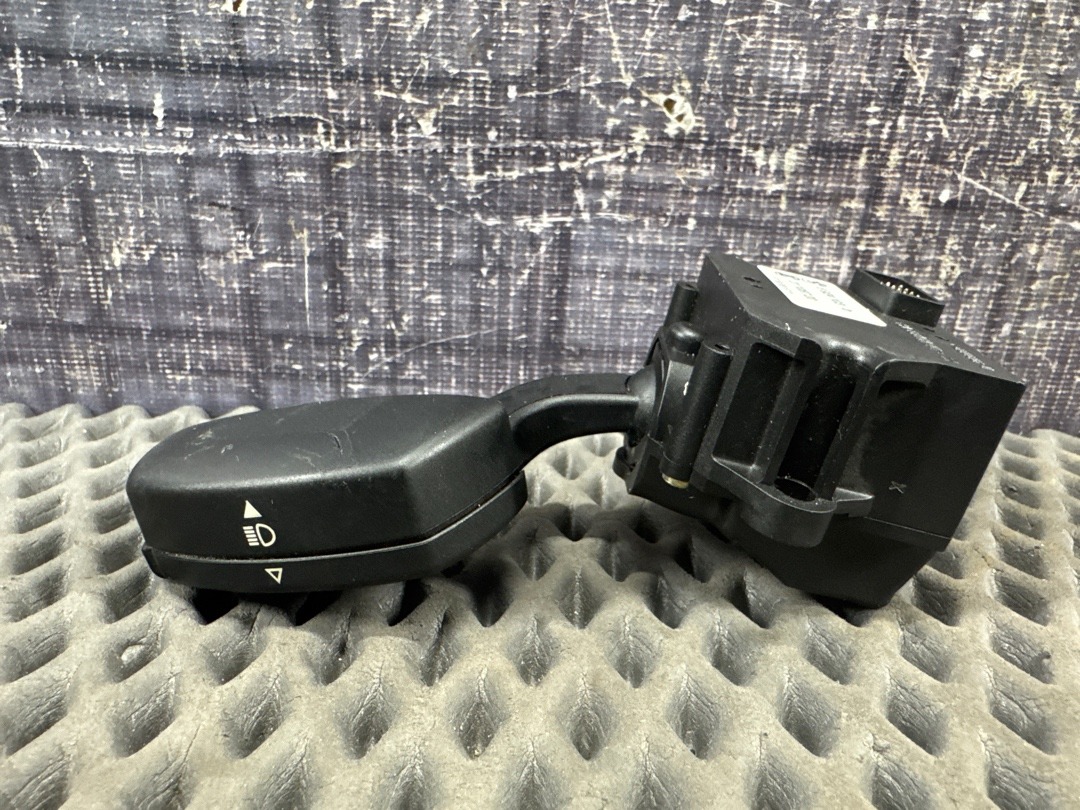 Подрулевой переключатель, 300 рублей, Красноярск