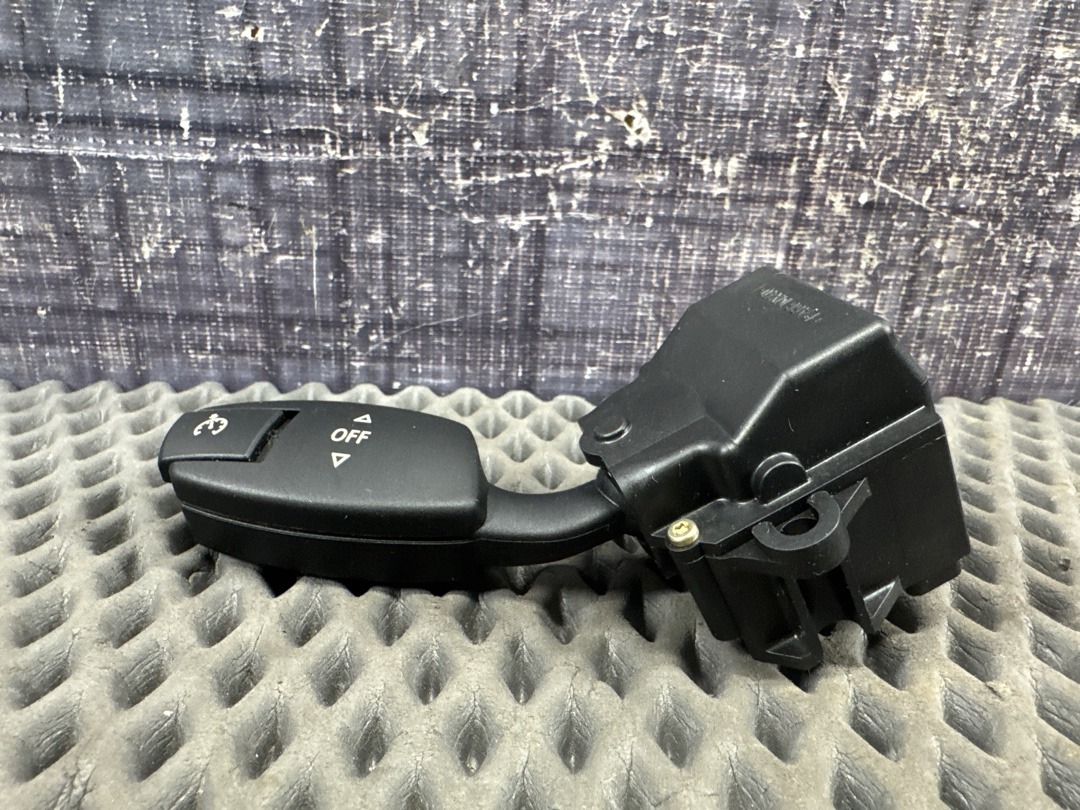 Подрулевой переключатель, 300 рублей, Красноярск