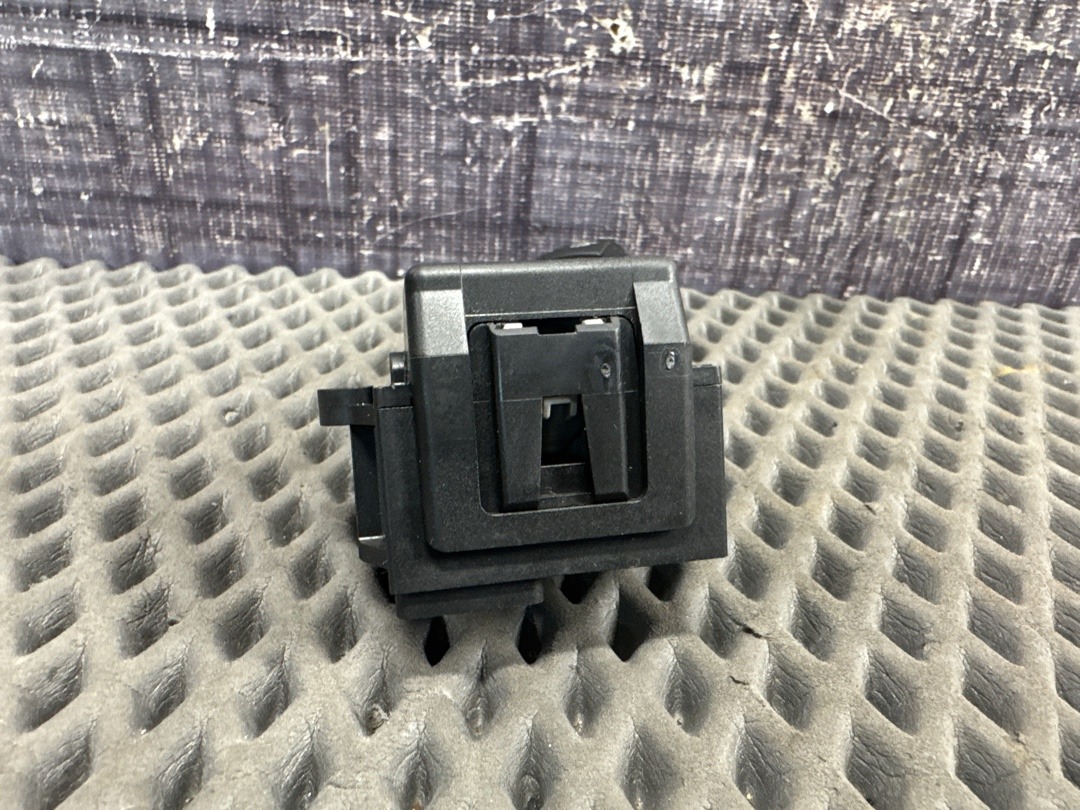 Подрулевой переключатель, 300 рублей, Красноярск